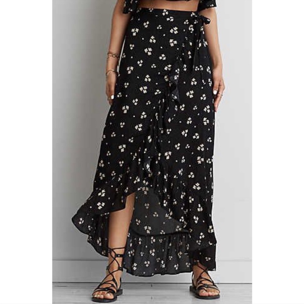 American Eagle Outfitters Black Floral Midi Wrap Skirt